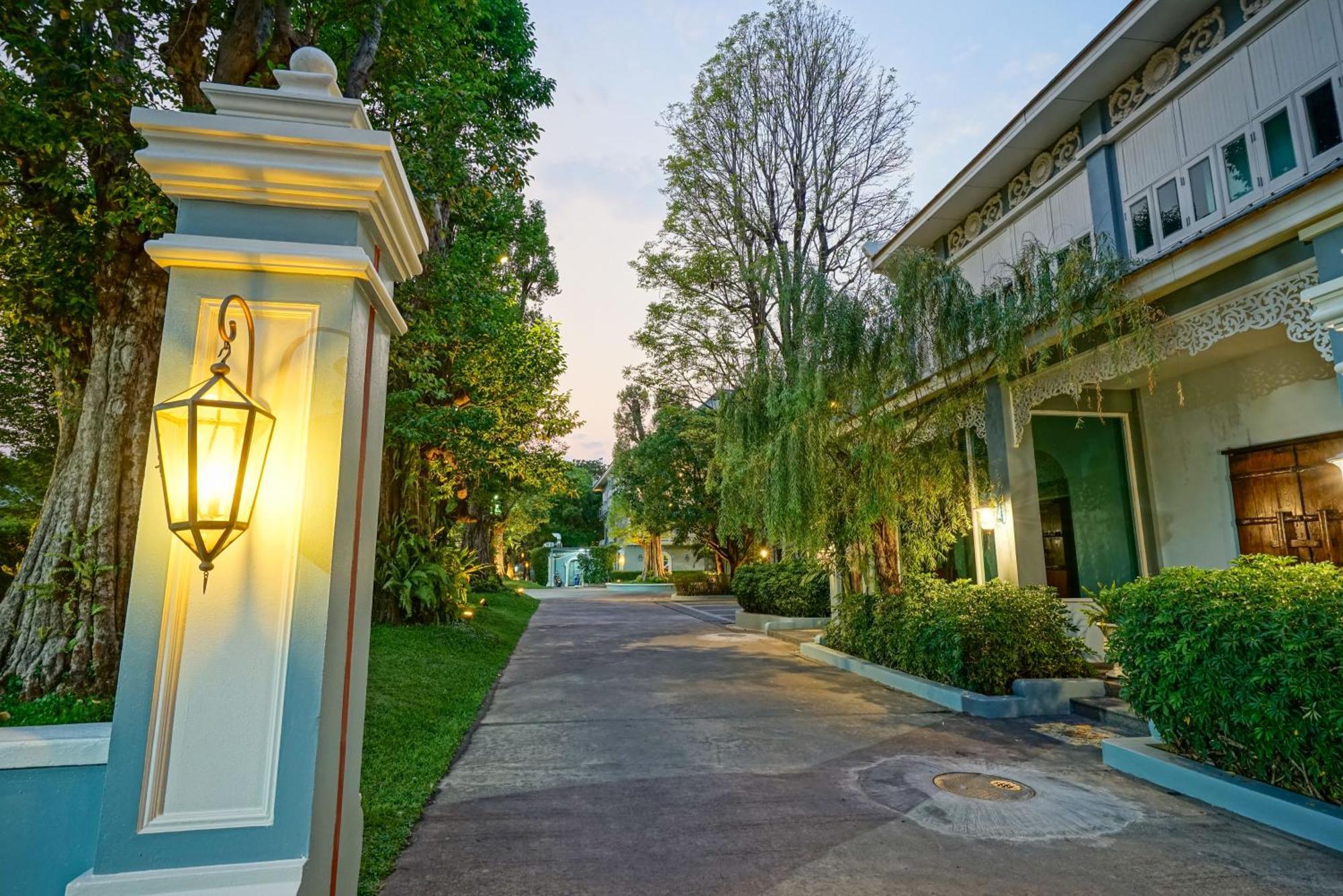 Hotel At Pingnakorn Riverside Chiang Mai